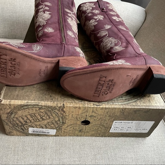 Liberty Black Embroiled Pressed Blossom Cowgirls Boots - Picture 14 of 15